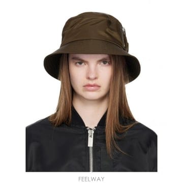 Sacai 26SS Sacai ���� ���� 2601111S601 TP57798273126SS Sacai ���� ���� 2601111S601 TP577982731