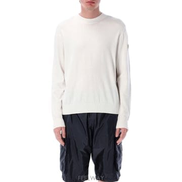 Moncler 25SS Moncler ��Ƽ �÷� ��ư 3 Moncler Mercedes Benz ������ 9C00004M1125SS Moncler ��Ƽ �÷� ��ư 3 Moncler Mercedes Benz ��