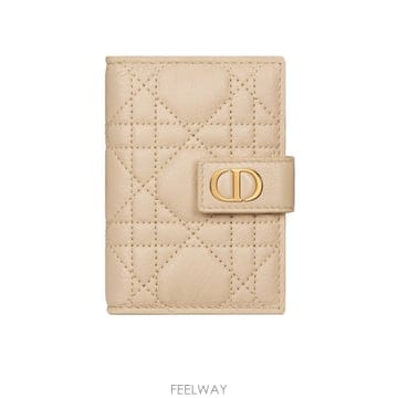 DIOR 25FW ũ����î  ���� �з� S5157UWHCM51U TP57337456925FW ũ����î  ���� �з� S5157UWHCM51U TP573374569