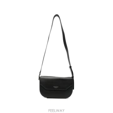 Armani 26FW �������� �Ƹ����� ũ�ν��� EW005666 AF29459UC001 BLACK26FW �������� �Ƹ����� ũ�ν��� EW005666 AF29459UC001 
