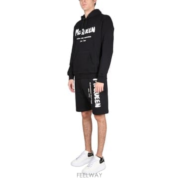 23SS 알렉산더 맥퀸 BERMUDA 숏츠 WITH GRAFFITI 로고 프린트 688717QTZ810901