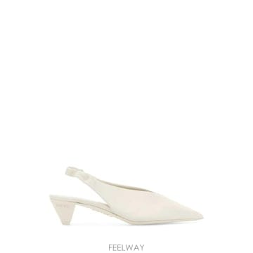 26FW 로에베 오리가미 큐빅 램스킨 슬링백 L815S01XA9 WHITE