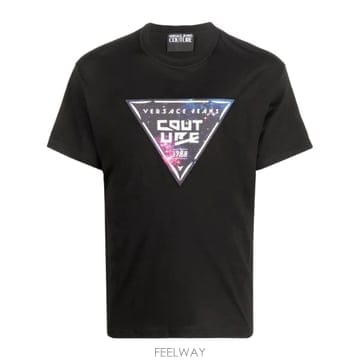 Versace 26 FW ������ü �ΰ� ��ġ Ƽ���� E73GAHF07ECJ03F TP45661162926 FW ������ü �ΰ� ��ġ Ƽ���� E73GAHF07ECJ03F TP4566