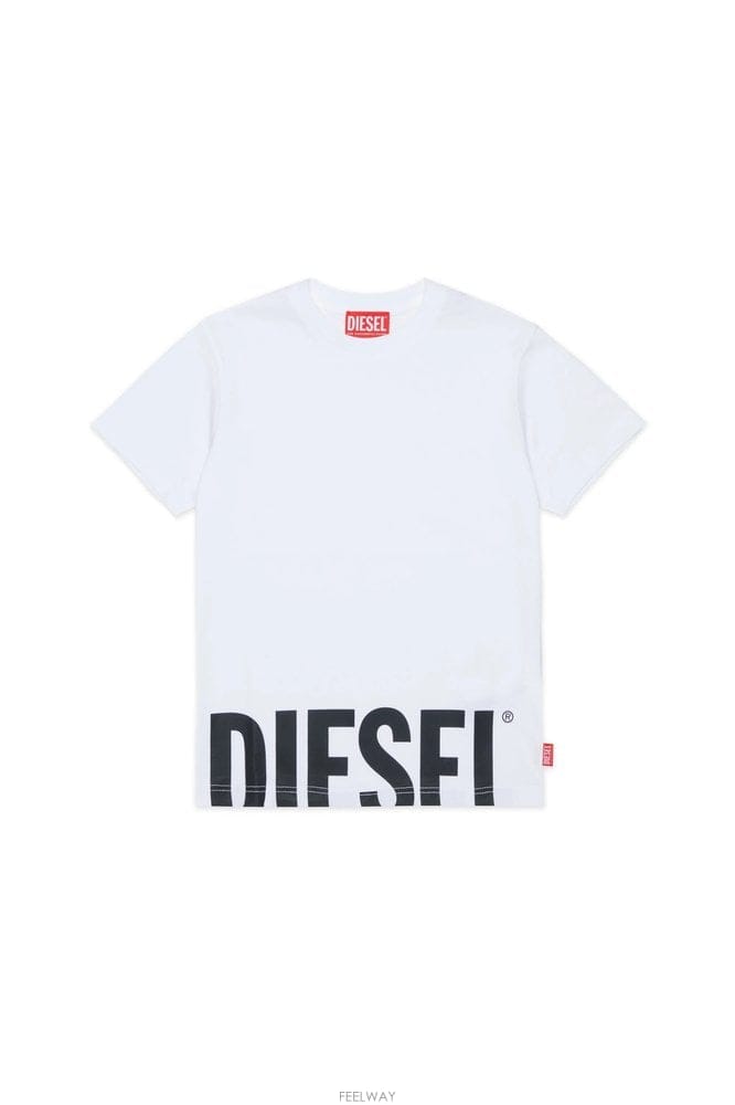 Diesel ���� ȭ��Ʈ ��ư Ƽ���� (KIDS ��ǰ) J0304000YI9K1 B0302258947���� ȭ��Ʈ ��ư Ƽ���� (KIDS ��ǰ) J0304000YI9K1 B030