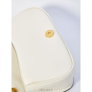 25 F/W 구찌 GUCCI BLONDIE 백 815700AAEC29 B0021692235