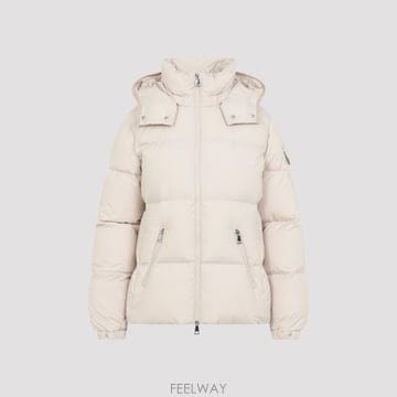 Moncler 26FW ��Ŭ���� �е� L20931A00197 54A81 21E BEIGE26FW ��Ŭ���� �е� L20931A00197 54A81 21E BEIGE
