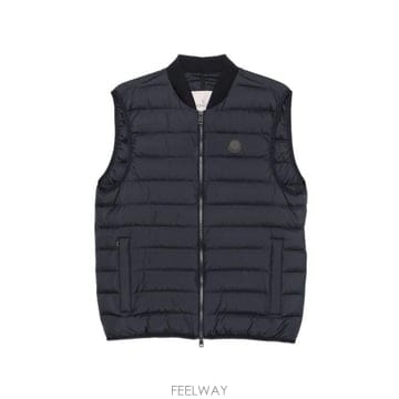 Moncler 26FW ��Ŭ���� ����Ʈ L20911A00101 597X277926FW ��Ŭ���� ����Ʈ L20911A00101 597X2779