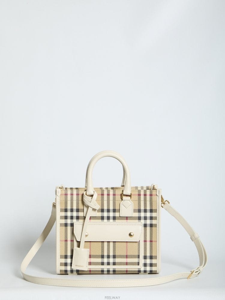 Burberry 26 F/W ������ FREYA ��Ʈ�� �̴� �� 8125134B7348 B002225919926 F/W ������ FREYA ��Ʈ�� �̴� �� 8125134B7348 B00222