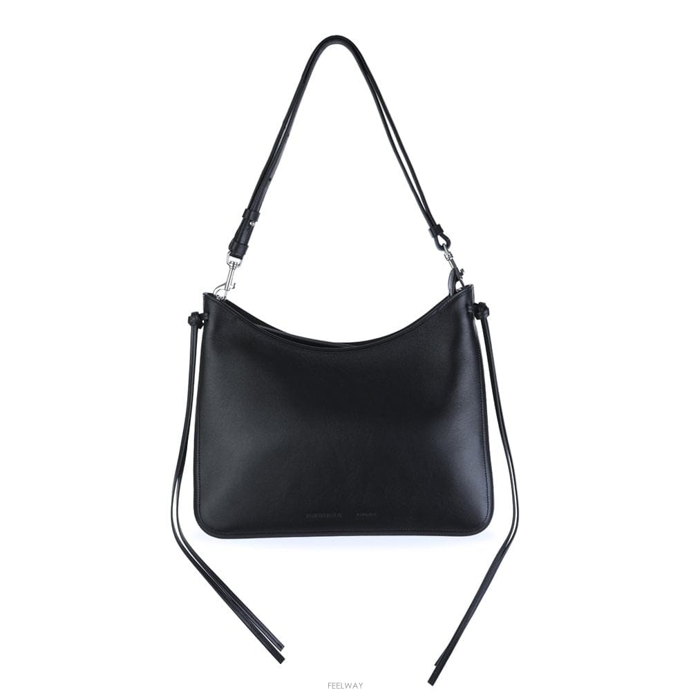 | Other Brand | PHOEBE PHILO SHOULDERBAGS EB25LT00879 B1042258692PHOEBE PHILO SHOULDERBAGS EB25LT00879 B1042258692