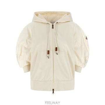 Moncler 26SS Moncler ������ L10938G0002389B2V04A TP57237450226SS Moncler ������ L10938G0002389B2V04A TP572374502