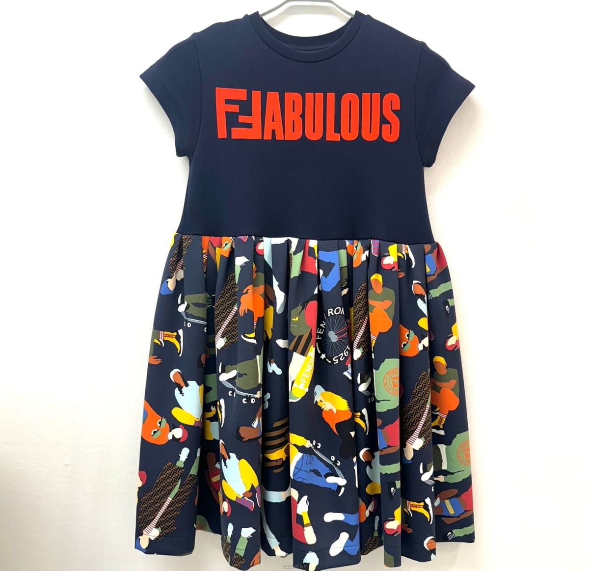 FENDI ��� Ű�� �к淯�� ���ǽ� 8A��� Ű�� �к淯�� ���ǽ� 8A