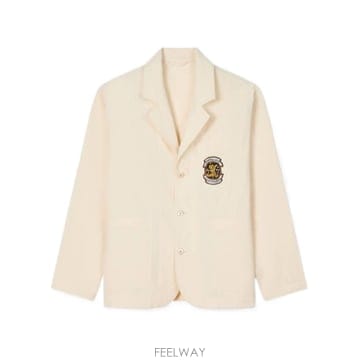 Kenzo 26SS KENZO �������� with a patch on the pocket FG55VE2369PJ03 TP26SS KENZO �������� with a patch on the pocket FG55VE2