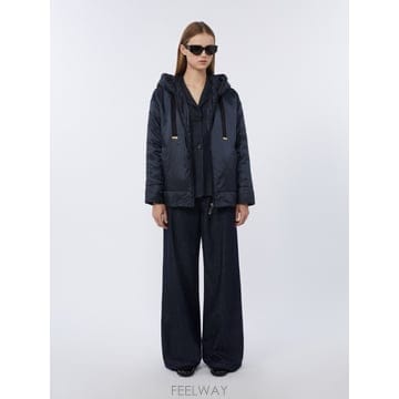 Max Mara 26SS �������� Giacca imbottita in tela antigoccia con cappuccio26SS �������� Giacca imbottita in tela antigoccia con 