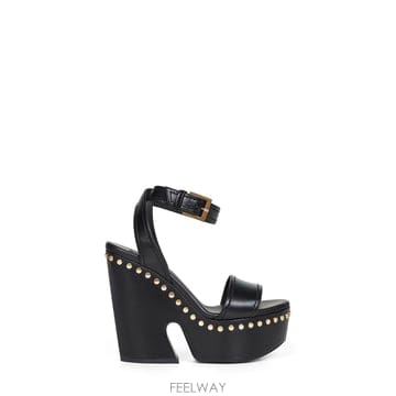 Givenchy 26SS Givenchy CLOG ���� PLATFORM ���� WITH STUDS DETAIL BE30APE226SS Givenchy CLOG ���� PLATFORM ���� WITH STUDS DETAI