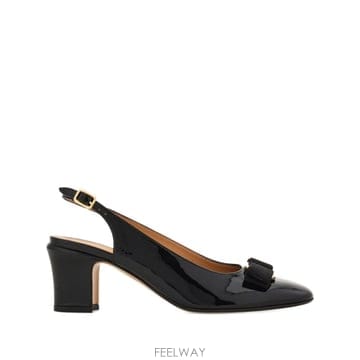 Ferragamo 26SS ����䷹ ��󰡸� ������ Vara in vernice Ferragamo 01L13079073900126SS ����䷹ ��󰡸� ������ Vara in vernice Ferragam