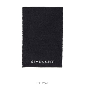 Givenchy 26SS Givenchy ���� ��ī�� GV3518J5784201 TP57683613126SS Givenchy ���� ��ī�� GV3518J5784201 TP576836131