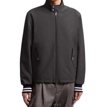 Moncler 26SS Moncler Reversible Padded ���� ���� Prieure L10911A0007259826SS Moncler Reversible Padded ���� ���� Prieure L1091