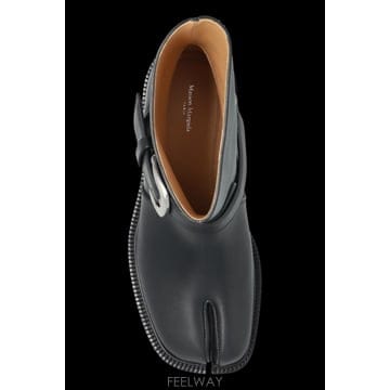 Maison Margiela 26SS �������������� ��Ŭ ���� with tabi �� �ƿ� S58WU0431P3292H8396 TP577926SS �������������� ��Ŭ ���� with tabi �� �ƿ� S58WU0