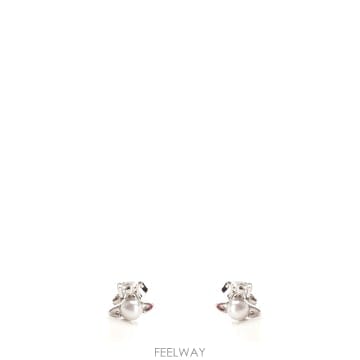 비비안 웨스트우드 Silver Balbina earrings with pearl 6201026802P118C