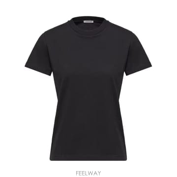 Moncler 26SS Moncler EMBROIDERED �ΰ� ��ư T ���� L10938C0002989AUO999 TP526SS Moncler EMBROIDERED �ΰ� ��ư T ���� L10938C00029
