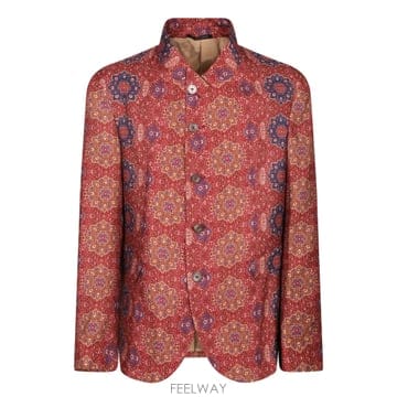 Armani 26SS �������� �Ƹ����� ���� in ����Ʈ fabric  Raised collar  Button closu26SS �������� �Ƹ����� ���� in ����Ʈ fabric  Raised c