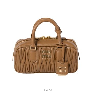 Miu Miu 26FW �̿�̿� BAULETTO 5BB142AN88F098L TP57924380626FW �̿�̿� BAULETTO 5BB142AN88F098L TP579243806