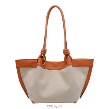 | Other Brand | 26SS COCCINELLE ������ �̵�� Finn ��� �� E1U06110201822 TP57718288226SS COCCINELLE ������ �̵�� Finn ��� �� E1U06110201