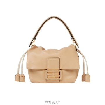 FENDI 25FW Fendi ���� �ڵ�� 8BS105ABVEF0J2K TP57352970325FW Fendi ���� �ڵ�� 8BS105ABVEF0J2K TP573529703
