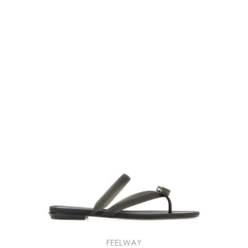 Ferragamo 26FW ����䷹ ��󰡸� ���� rubber Jeans thong ������ 01L8597943961CNERON26FW ����䷹ ��󰡸� ���� rubber Jeans thong ������ 
