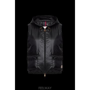 Moncler 26FW Moncler Quilted ����Ʈ Lansette L20931A00094597YG999 TP57626FW Moncler Quilted ����Ʈ Lansette L20931A00094597YG