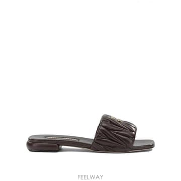 Miu Miu 26FW �̿�̿� matelasse ���� slides 5XX60588TF0NBLF010 TP57798011526FW �̿�̿� matelasse ���� slides 5XX60588TF0NBLF010
