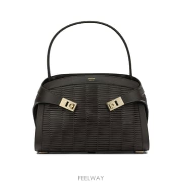 Ferragamo 26SS ����䷹ ��󰡸� �̵�� Hug ����Ʈ �ڵ� �� 0792878 TP57464605726SS ����䷹ ��󰡸� �̵�� Hug ����Ʈ �ڵ� �� 07928