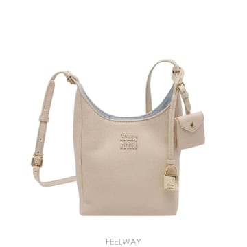Miu Miu 26SS �̿�̿� ���� ���� �� WITH ADJUSTABLE ��� STRAP 5BE099VOOO2IFLF0526SS �̿�̿� ���� ���� �� WITH ADJUSTABLE ��� STRAP 