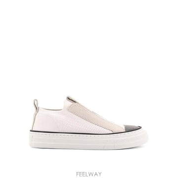 브루넬로 쿠치넬리 Slip on design  Silver Monile detailing  Rubber to