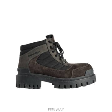 Balenciaga Balenciaga �ο� COMBAT 867708WCB452010 TP574328450Balenciaga �ο� COMBAT 867708WCB452010 TP574328450