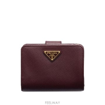 26 FW 프라다 스몰 사피아노 레더 지갑 1ML018QHH TP456947561