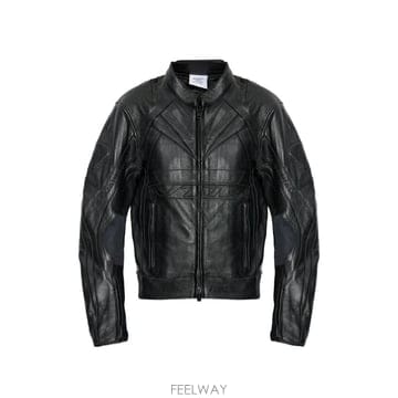 Vetements 26 FW ��Ʈ�� ���� ���� ��Ŷ UA65JA680B TP45112183326 FW ��Ʈ�� ���� ���� ��Ŷ UA65JA680B TP451121833
