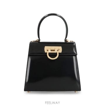 Ferragamo 26 FW ��󰡸� ������ ���� �ڵ�� 212193 TP45311444926 FW ��󰡸� ������ ���� �ڵ�� 212193 TP453114449