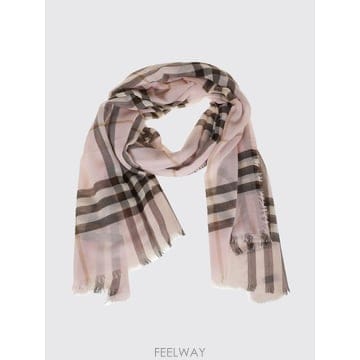 Burberry ������ ���� ��ī�� 8114135 TP646221760������ ���� ��ī�� 8114135 TP646221760