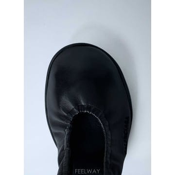 25 F/W 발렌시아가 SHIBUYA 펌프스 845463 WBCW0  B0111826843