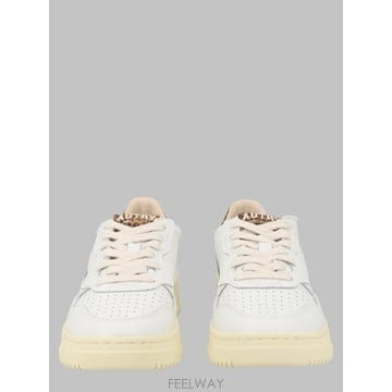26 F/W 오트리 스니커즈 MEDALIST 로우 AULW_HJ02 B0042068554