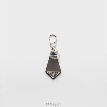 PRADA (����������) ����� Ʈ���̾ޱ� �ΰ� ���ǾƳ� ���� Ű�� ŰȦ�� ���� Űü�� �׷��� 2PP041(����������) ����� Ʈ���̾ޱ� �ΰ� ���ǾƳ� ���� Ű��