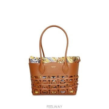 Ferragamo ��󰡸� ��ġ�� �ƾƿ� ��Ʈ�� 21A2290789991 NATURALE TP979586973��󰡸� ��ġ�� �ƾƿ� ��Ʈ�� 21A2290789991 NATURALE T