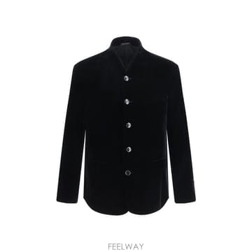 Armani �ؿ� ���¸���� AW26 �������� �Ƹ����� ���� ��Ʈ��ġ ���ڽ��� ť���� ���� ������ ���� �������� GM0�ؿ� ���¸���� AW26 �������� �Ƹ����� ���� ��Ʈ��ġ 