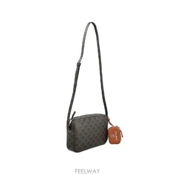 CELINE �׶�����Ÿ �ؿ� ������ ���� TRIOMPHE CANVAS CROSSBODY BAG L10594K28GNQ0�׶�����Ÿ �ؿ� ������ ���� TRIOMPHE CANVAS CROSSBODY 