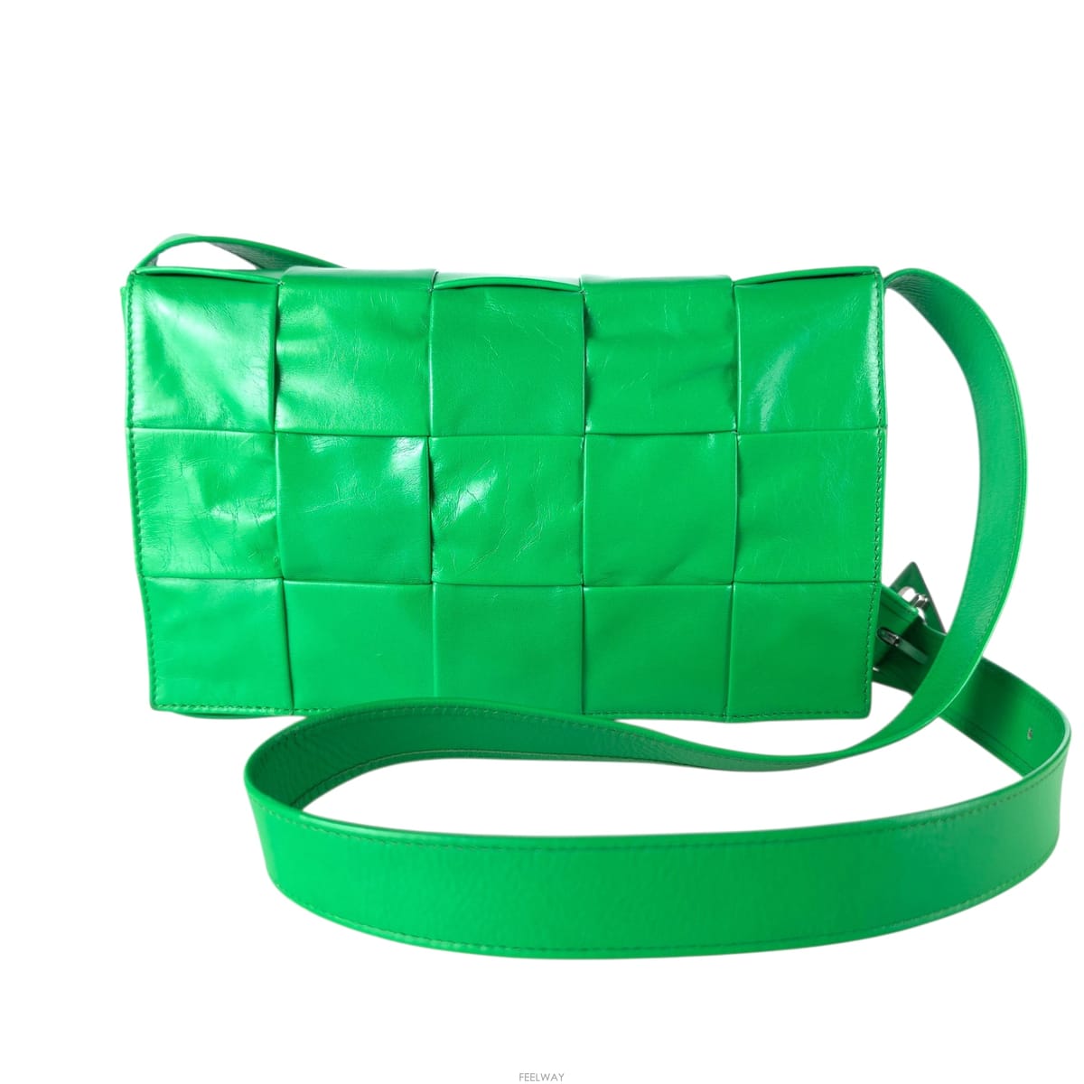 Bottega Veneta [�Ƹ�����]���װ�����Ÿ ī��Ʈ ũ�ν���667298[�Ƹ�����]���װ�����Ÿ ī��Ʈ ũ�ν���667298