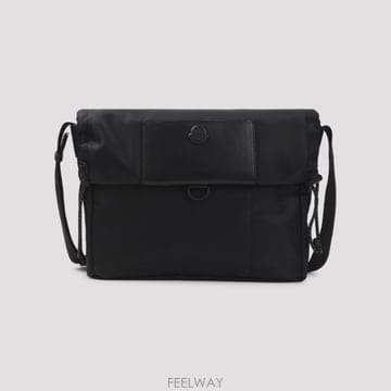 Moncler [D14]��Ŭ���� 67100999 BLACK ���� ũ�ν��� �޽����� ���� Moncler Kenton Mess[D14]��Ŭ���� 67100999 BLACK ���� ũ�ν��� �޽����� ��