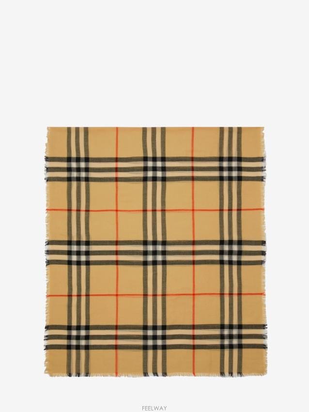 Burberry 26FW ������ üũ �� ��ī�� [M] 8122127 A202126FW ������ üũ �� ��ī�� [M] 8122127 A2021