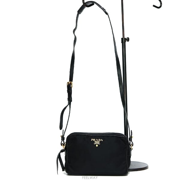 PRADA ����� ���Ϸ� �簢 ���� ũ�ν��� / �߰���ǰ ��ǰ����� ���Ϸ� �簢 ���� ũ�ν��� / �߰���ǰ ��ǰ