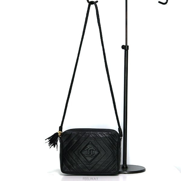 CHANEL ���� ��Ƽ�� �簢 �����  ª�� ũ�ν��� / �߰���ǰ ��ǰ���� ��Ƽ�� �簢 �����  ª�� ũ�ν��� / �߰���ǰ ��ǰ